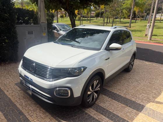 VOLKSWAGEN T-CROSS 1.4 250 TSI TOTAL FLEX HIGHLINE AUTOMÁTICO VOLKSWAGEN T-CROSS 1.4 250 TSI TOTAL FLEX HIGHLINE AUTOMÁTICO